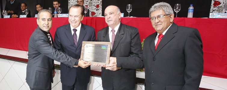 Dr. Aroldo recebeu t&iacute;tulo de Cidad&atilde;o Honor&aacute;rio de Goioer&ecirc;
