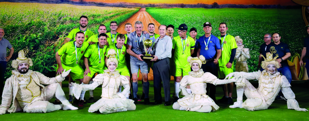 Equipe campe&atilde; Arauc&aacute;ria