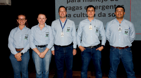 Equipe t&eacute;cnica da Corteva e Coamo