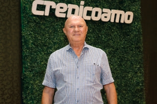 Associado Velci Luiz Trombini
