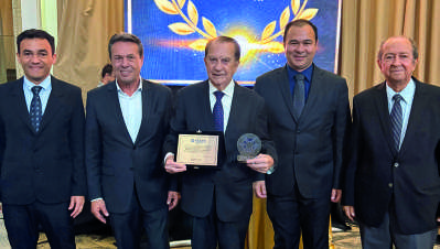 Grupo de cinco homens posando para foto no evento. Da esquerda para a direita: Jos&eacute; Petruise Ferreira J&uacute;nior, Marcio Nunes, Jos&eacute; Aroldo Gallassini, Marcelo Sumiya e Ricardo Calderari.