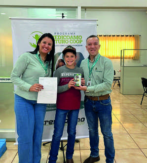 Em Barbosa Ferraz (PR), Renan Marconi, filho do Evandro e Denize